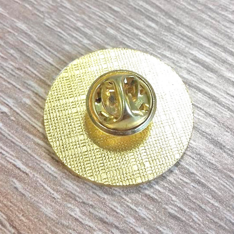 Pin's forme ovale personnalisé photo - Pin's ovale doré imprimé