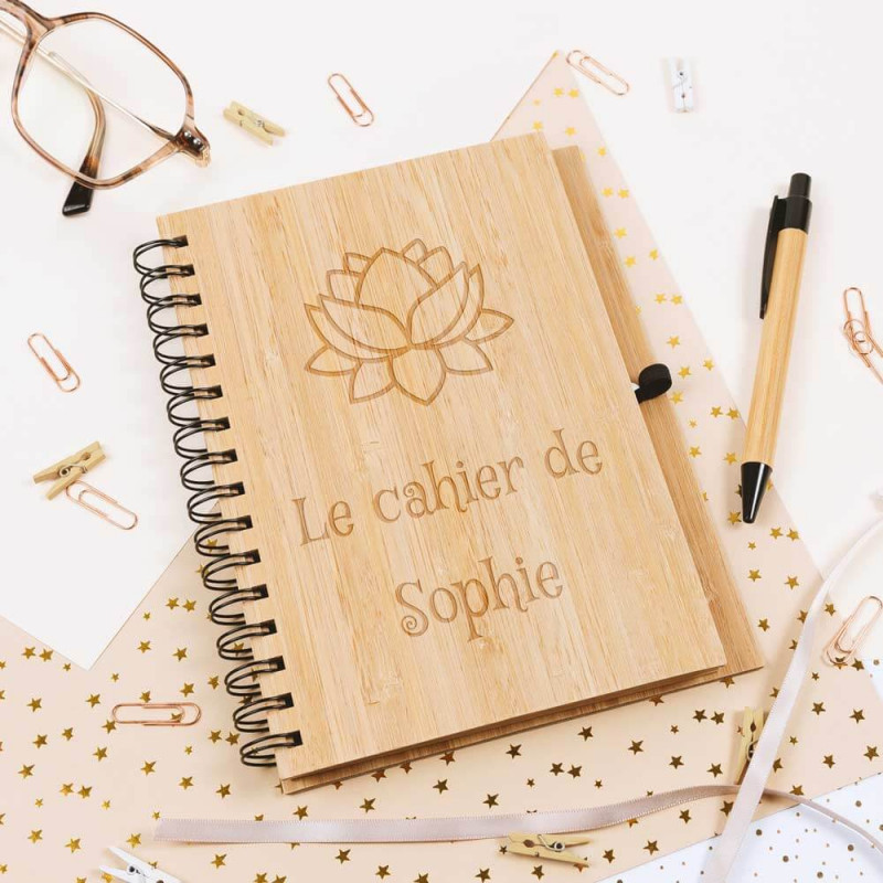 Livre de recettes vierge fait sur mesure, gravé et relié par des spirales,  cadeau pour maman, cahier en bois, livre en bois -  France