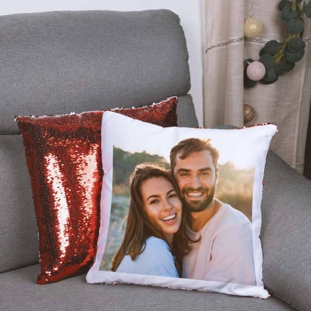 Coussin à sequin rouge avec photo